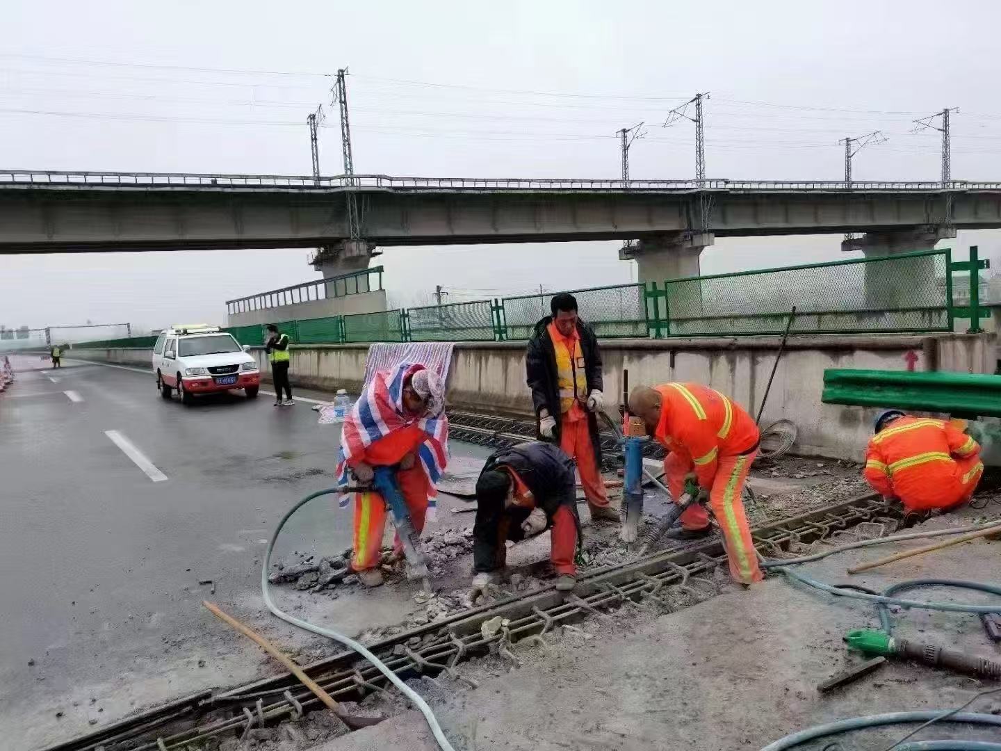 胶州桥梁伸缩缝抢修料